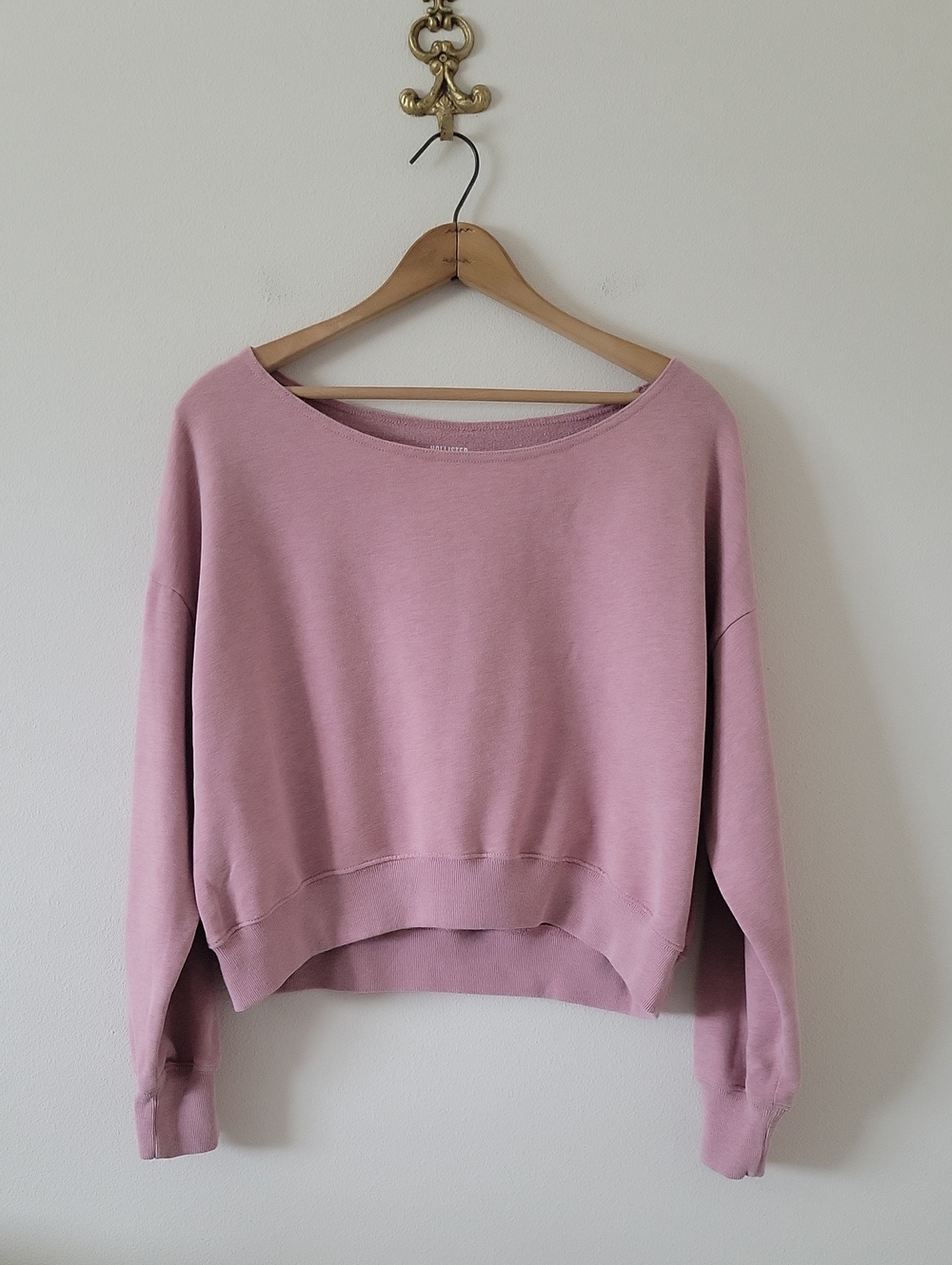 Hollister Pink Wide Neck Cropped Sweatshirt Size Small